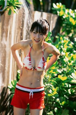 杨谨华个人资料