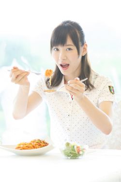 手不安分地探入森林什么意思